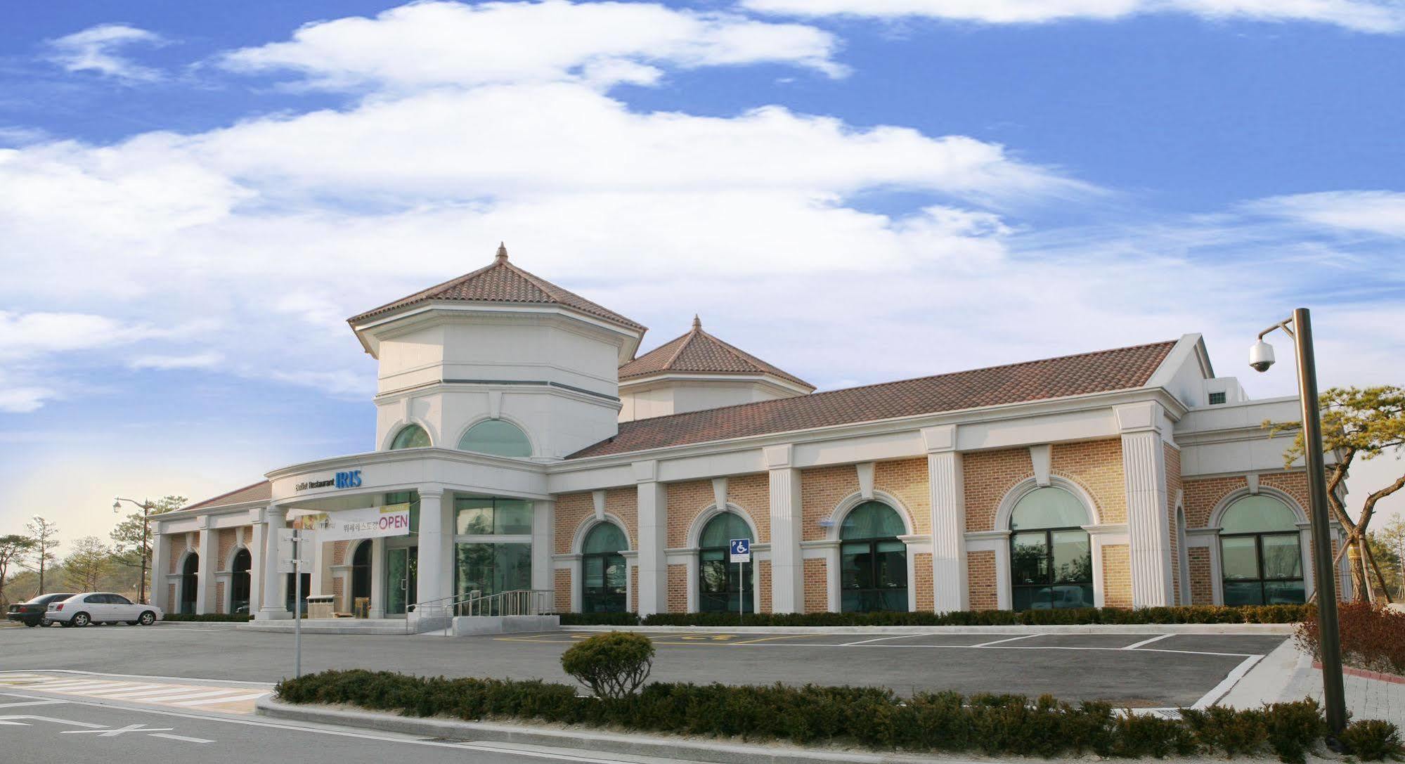 Pineridge Hotel Sokcho Exterior foto