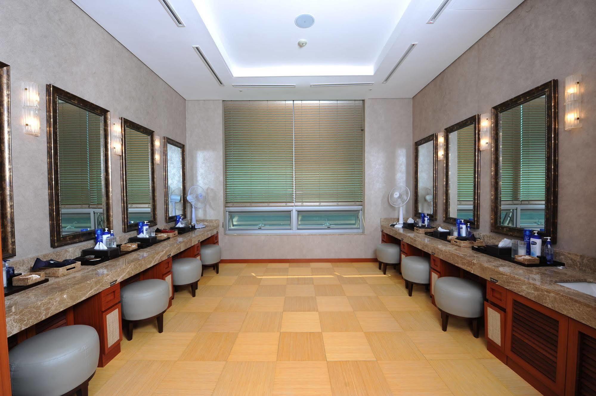 Pineridge Hotel Sokcho Exterior foto